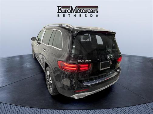 2025 Mercedes-Benz GLB 250 4MATIC