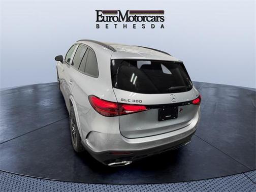2026 Mercedes-Benz GLC 300 4MATIC