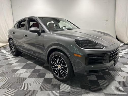 2024 Porsche Cayenne Base