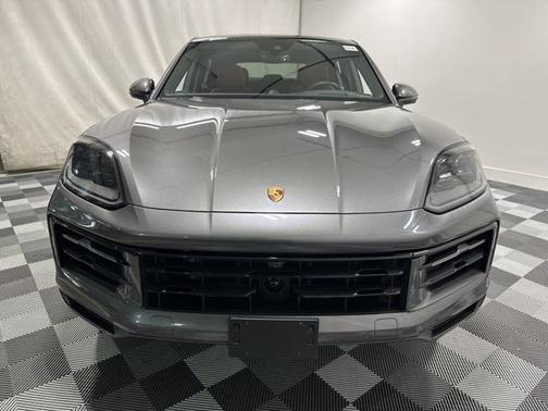 2024 Porsche Cayenne Base