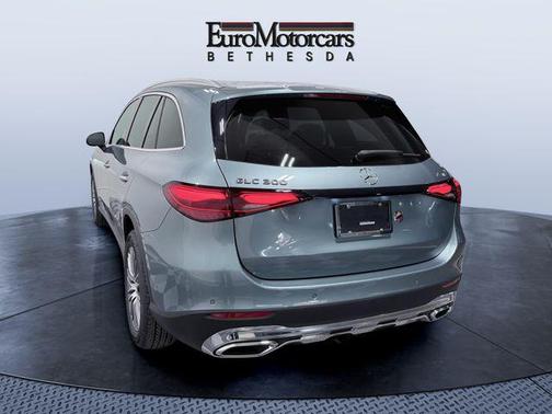 2026 Mercedes-Benz GLC 300 4MATIC