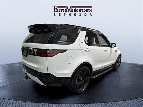 2025 Land Rover Discovery Dynamic SE