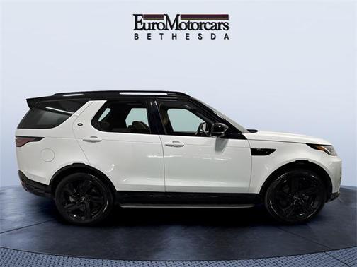 2025 Land Rover Discovery Dynamic SE