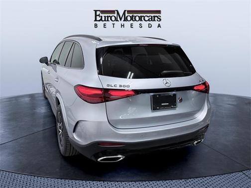 2026 Mercedes-Benz GLC 300 4MATIC