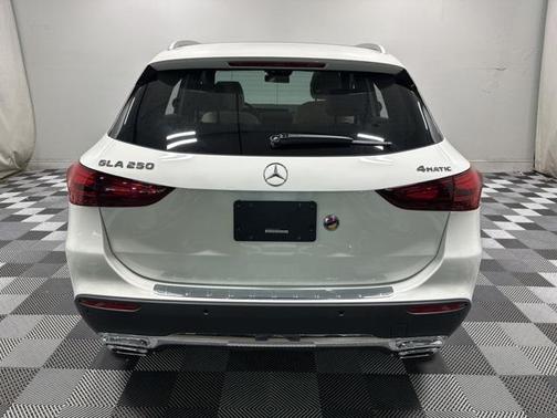 2025 Mercedes-Benz GLA 250 4MATIC