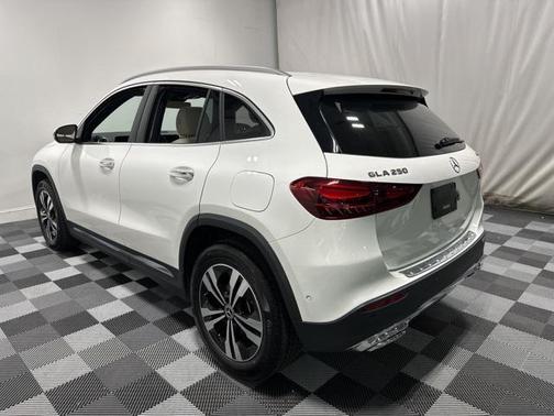 2025 Mercedes-Benz GLA 250 4MATIC