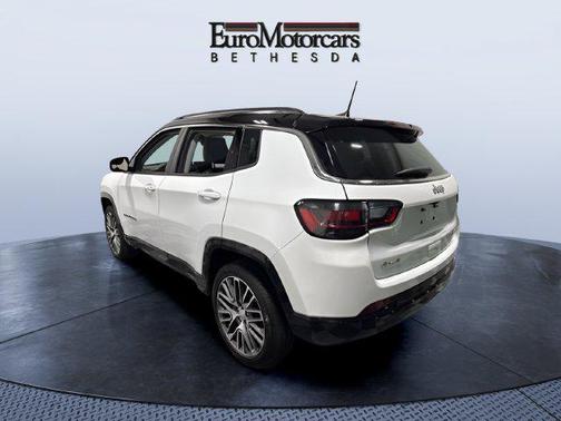 Bright White Clearcoat 2022 Jeep Compass Limited