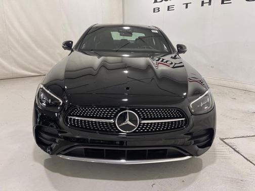 Photo 2 of 33 of 2021 Mercedes-Benz E-Class E 450 4MATIC