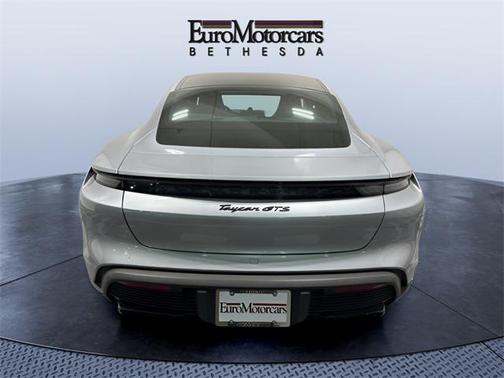 2024 Porsche Taycan GTS