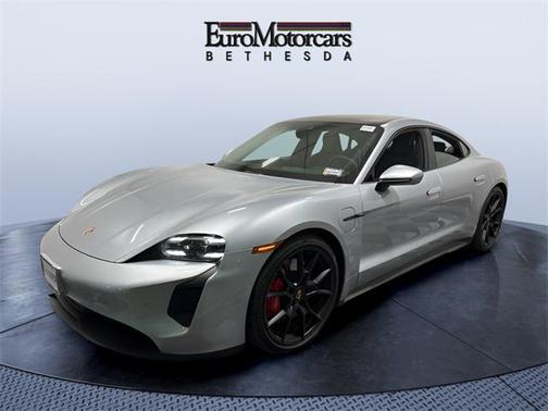 2024 Porsche Taycan GTS