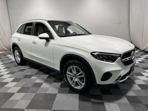 2025 Mercedes-Benz GLC 300 4MATIC