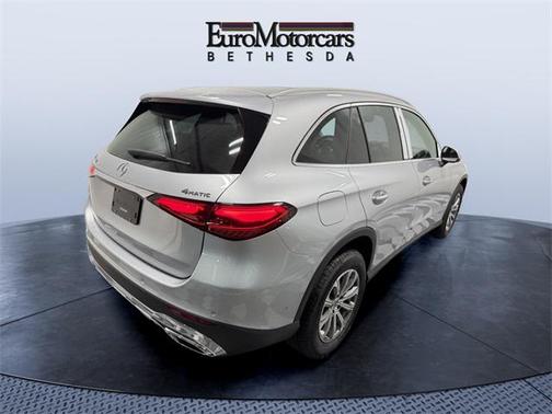 2025 Mercedes-Benz GLC 300 4MATIC