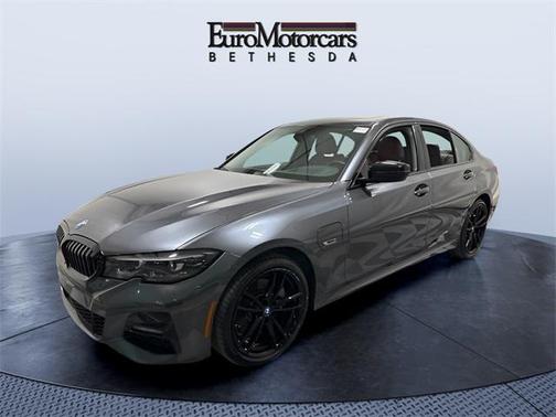 2022 BMW 330e Base