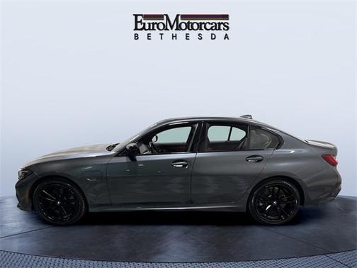 2022 BMW 330e Base