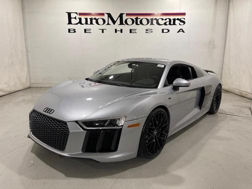 Photo 3 of 27 of 2017 Audi R8 5.2 quattro