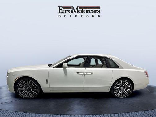 2023 Rolls-Royce Ghost 