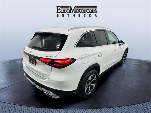 2025 Mercedes-Benz GLC 350e Base