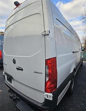 2025 Mercedes-Benz Sprinter 2500 High Roof