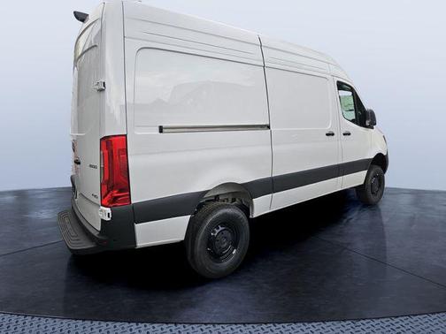 2026 Mercedes-Benz Sprinter 2500 Standard Roof