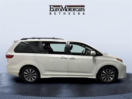 2020 Toyota Sienna Limited Premium