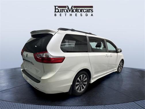 2020 Toyota Sienna Limited Premium