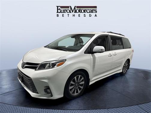 2020 Toyota Sienna Limited Premium