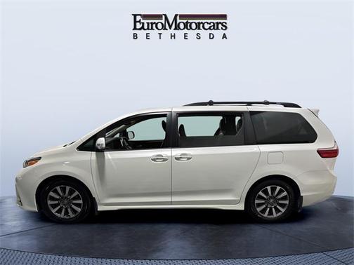 2020 Toyota Sienna Limited Premium
