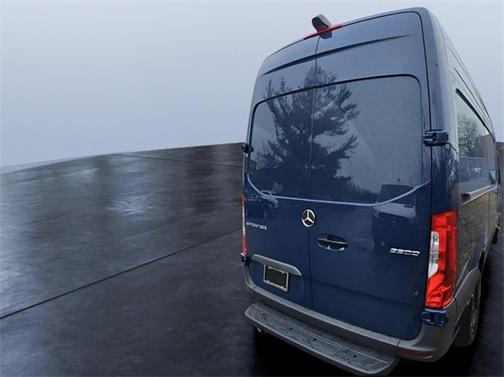 2025 Mercedes-Benz Sprinter 2500 Standard Roof