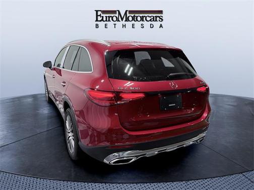 2026 Mercedes-Benz GLC 300 4MATIC