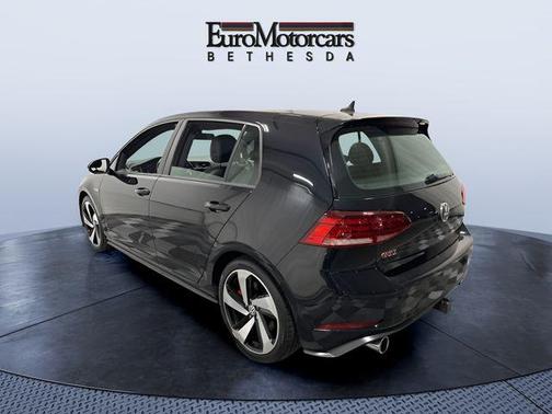 Deep Black 2020 Volkswagen Golf GTI 2.0T SE DSG