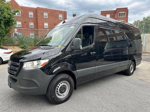 Obsidian Black Metallic 2022 Mercedes-Benz Sprinter 2500 High Roof