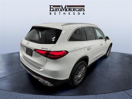 2025 Mercedes-Benz GLC 300 4MATIC