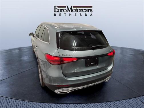 2025 Mercedes-Benz GLC 300 4MATIC