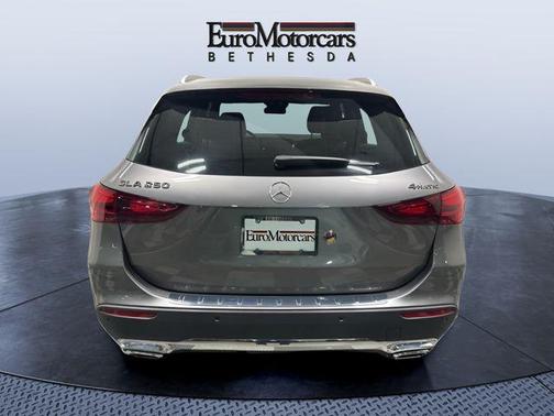 2025 Mercedes-Benz GLA 250 4MATIC