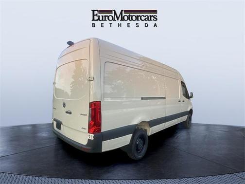 2025 Mercedes-Benz Sprinter 2500 High Roof