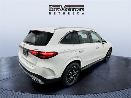 2025 Mercedes-Benz GLC 350e Base