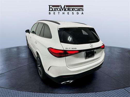 2025 Mercedes-Benz GLC 300 4MATIC