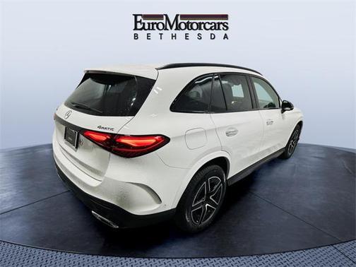 2025 Mercedes-Benz GLC 300 4MATIC