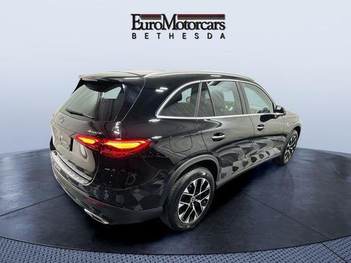 Black 2026 Mercedes-Benz GLC 350e Base