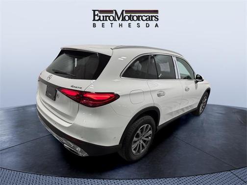 2025 Mercedes-Benz GLC 300 4MATIC