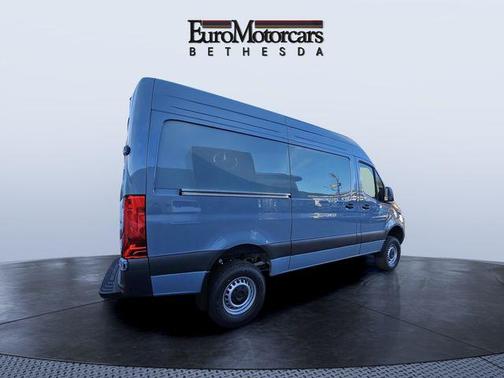 2026 Mercedes-Benz Sprinter 2500 Cargo 144 WB
