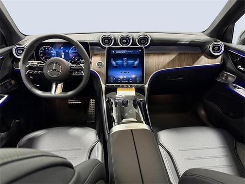 2025 Mercedes-Benz GLC 300 4MATIC