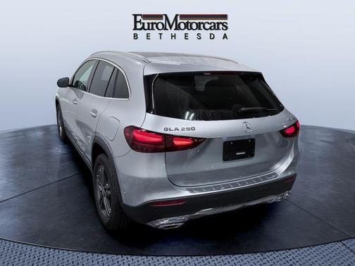 Cirrus Silver Metallic 2026 Mercedes-Benz GLA 250 4MATIC