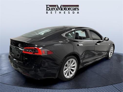 2016 Tesla Model S 75D