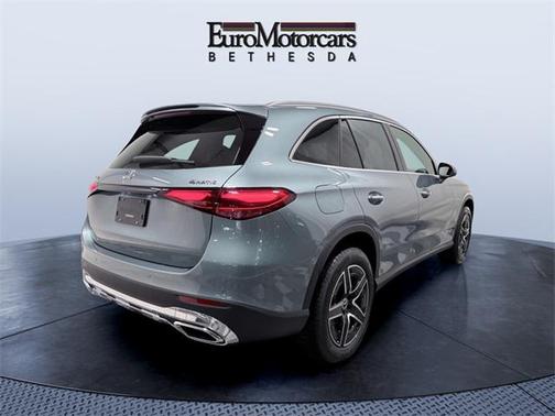 2026 Mercedes-Benz GLC 300 4MATIC