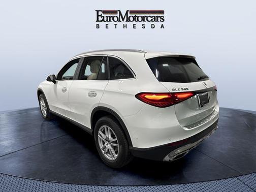Polar White 2023 Mercedes-Benz GLC 300 4MATIC