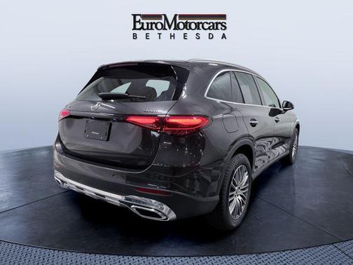 2026 Mercedes-Benz GLC 300 4MATIC