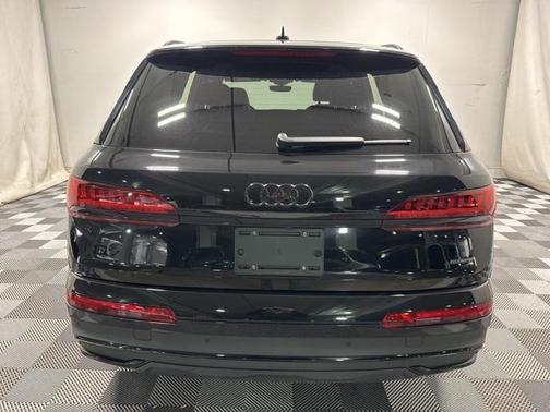 2023 Audi Q7 55 Prestige