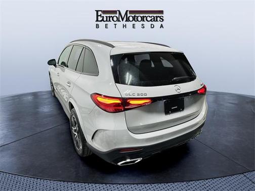 2025 Mercedes-Benz GLC 300 4MATIC