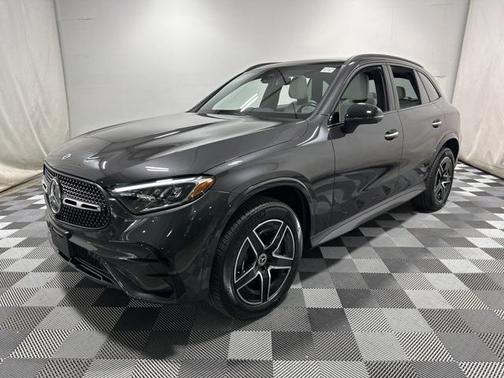 2025 Mercedes-Benz GLC 300 4MATIC